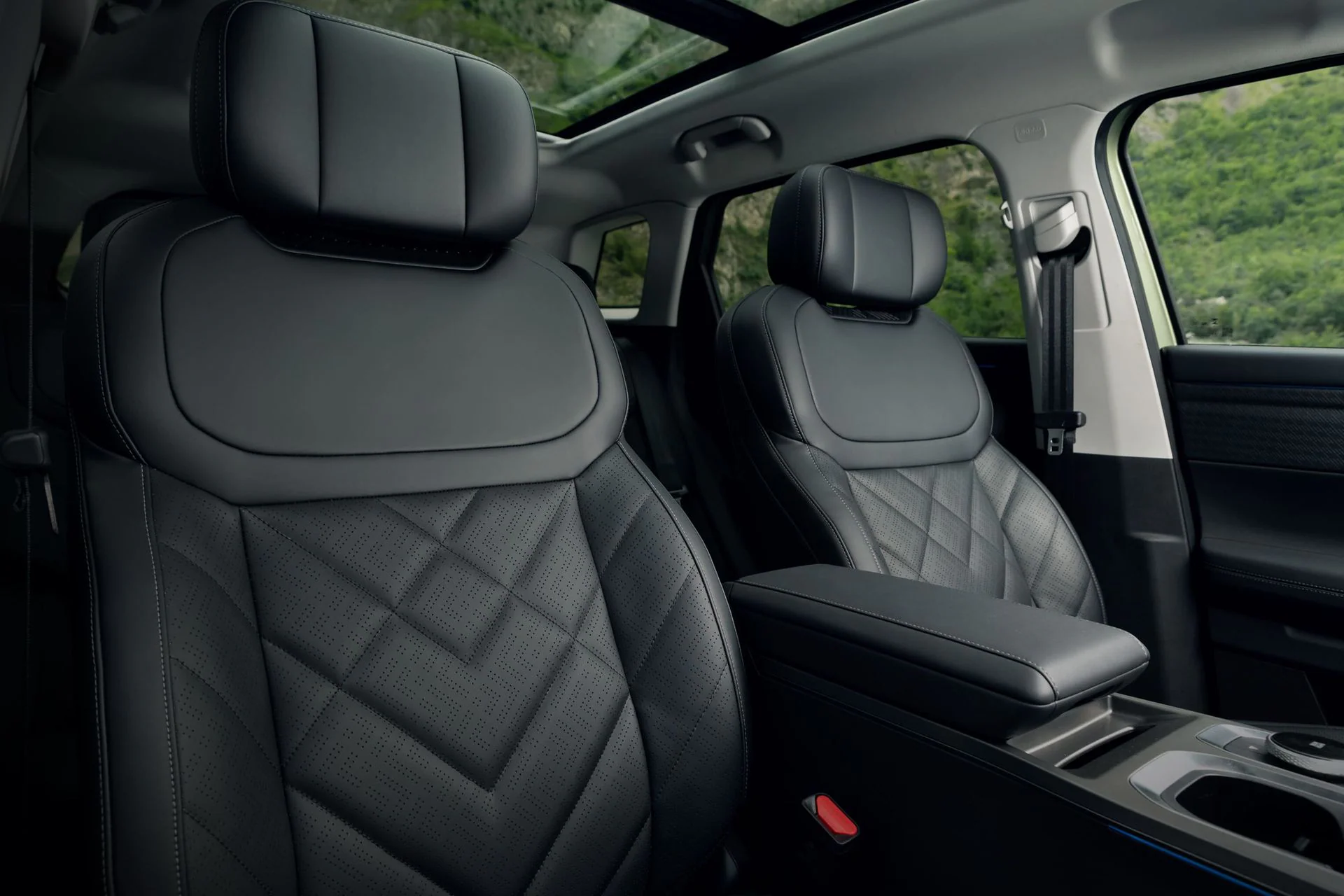JAECOO J7 seats
